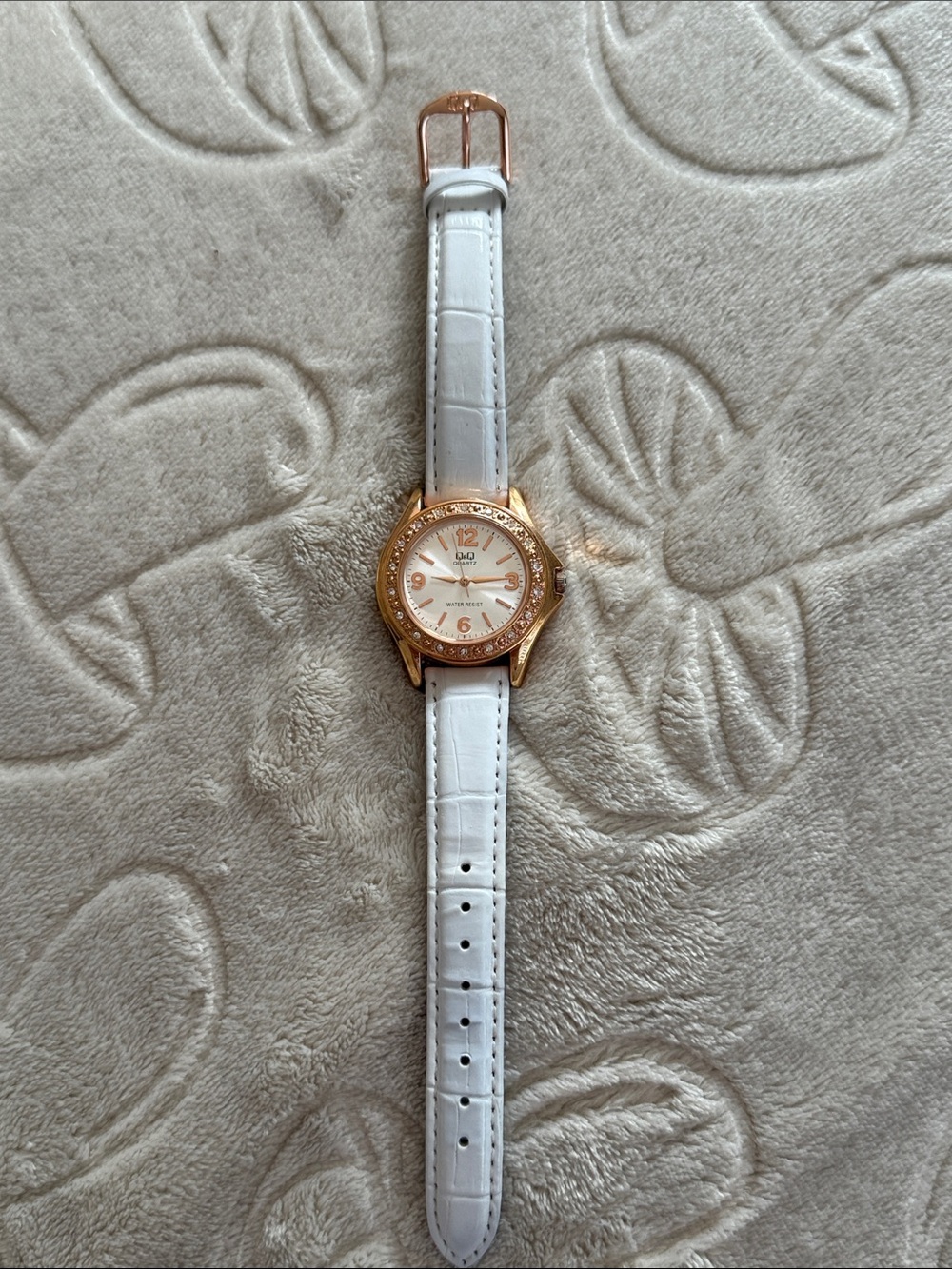 Q&Q White Leather Strap Watch with Gold Case
